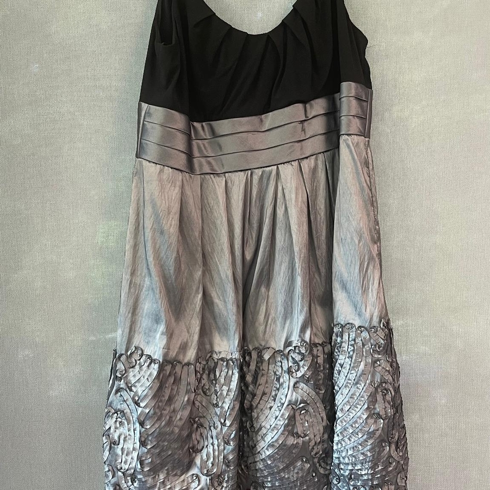 R&M Richards Black and Silver Embellished Pleated Midi Dress